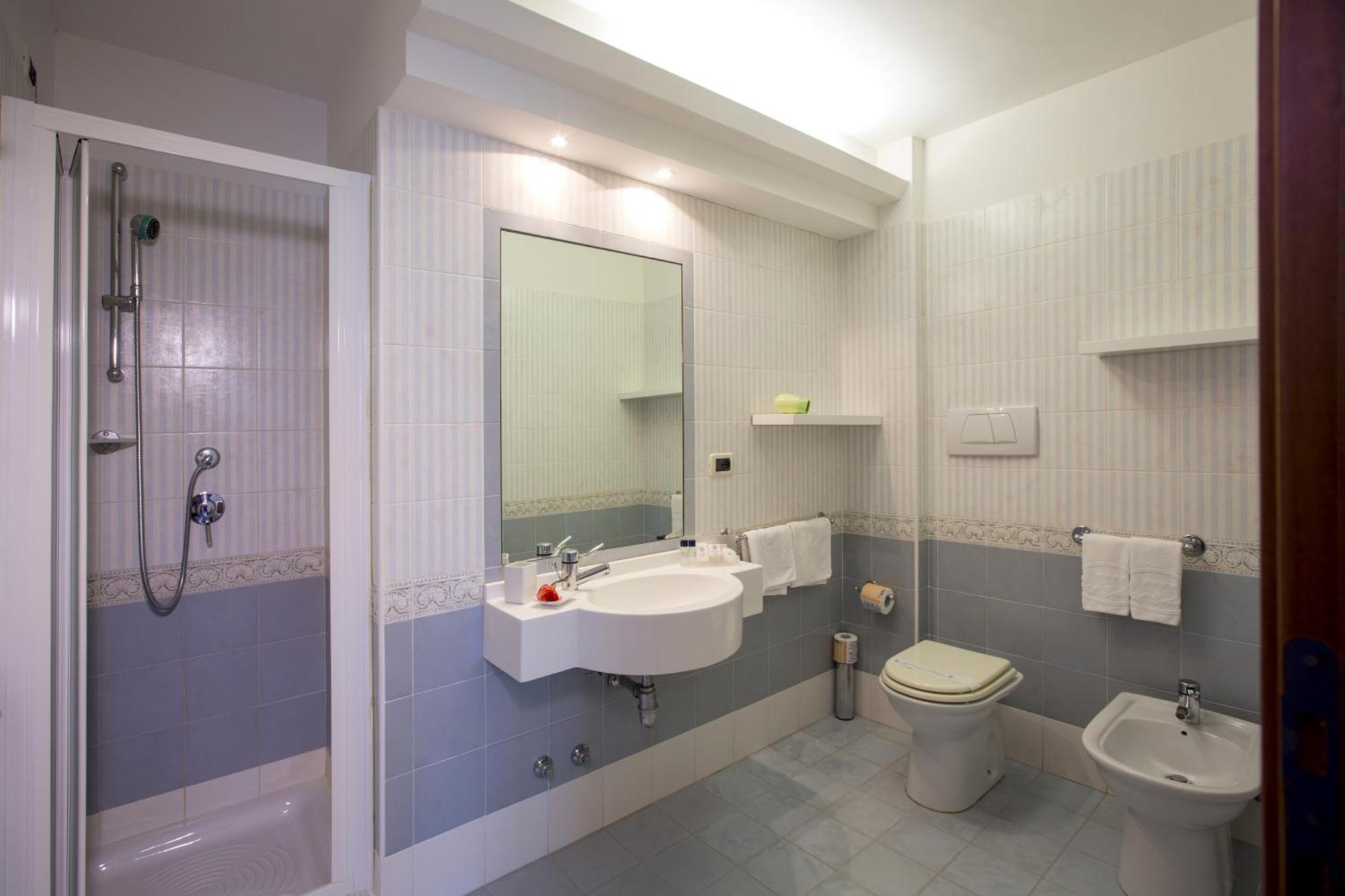 Hotel Sporting Casalbordino Bilik gambar