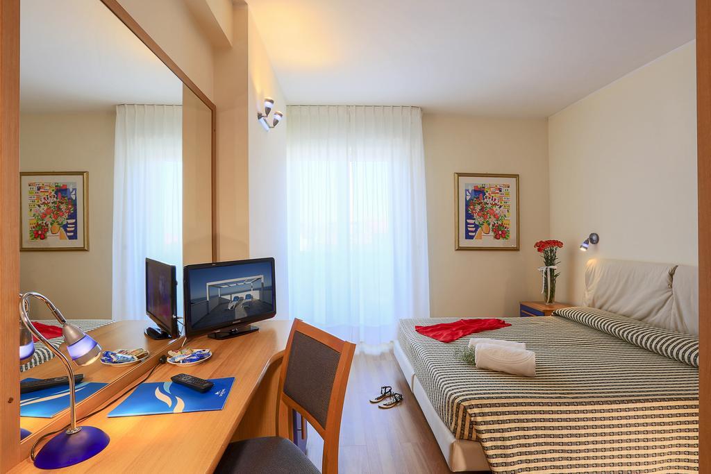 Hotel Sporting Casalbordino Bilik gambar